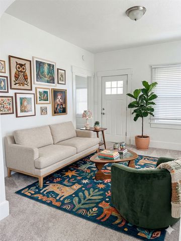 812 9th Street, West Des Moines, IA 50265