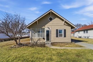 812 9th Street, West Des Moines, IA 50265