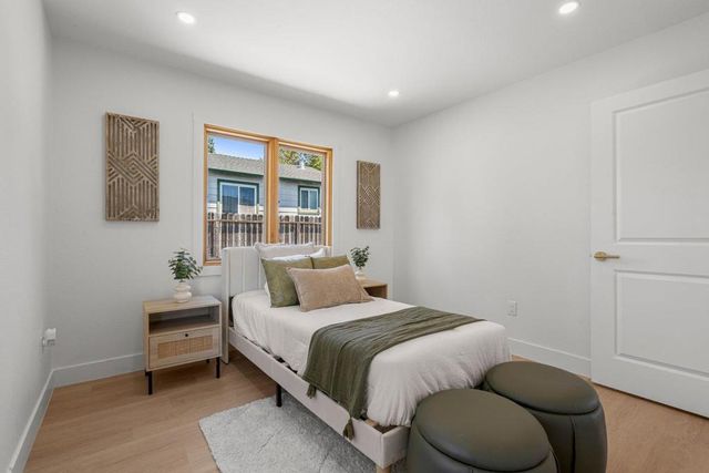 2271 Hemlock Avenue, Concord, CA 94520