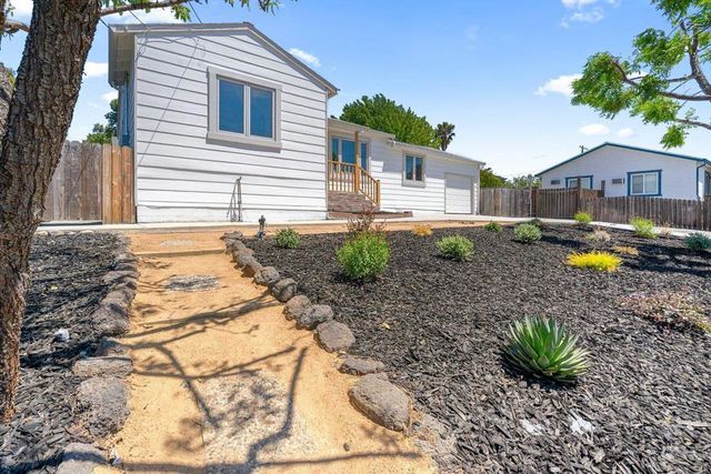 2271 Hemlock Avenue, Concord, CA 94520