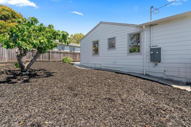 2271 Hemlock Avenue, Concord, CA 94520
