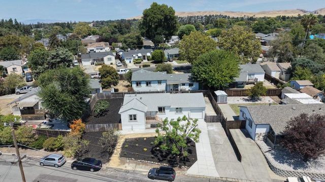 2271 Hemlock Avenue, Concord, CA 94520