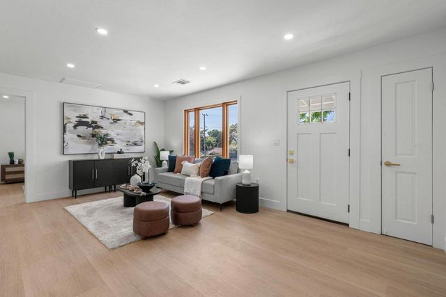 2271 Hemlock Avenue, Concord, CA 94520