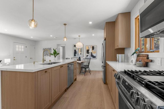 2271 Hemlock Avenue, Concord, CA 94520