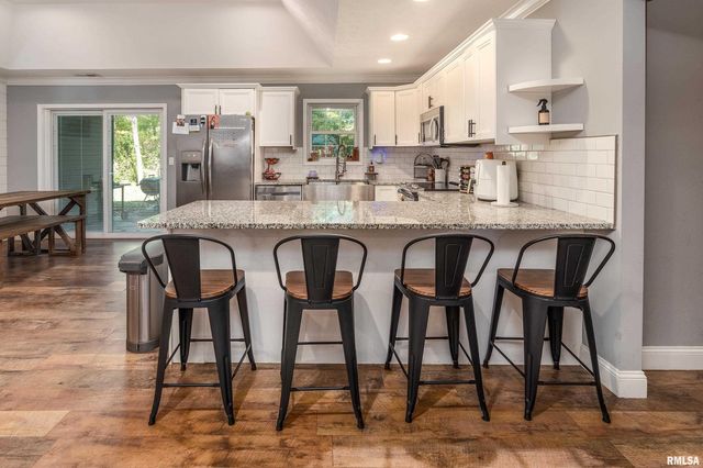 412 Noah Lane, Carterville, IL 62918