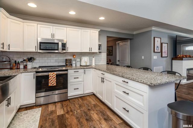 412 Noah Lane, Carterville, IL 62918