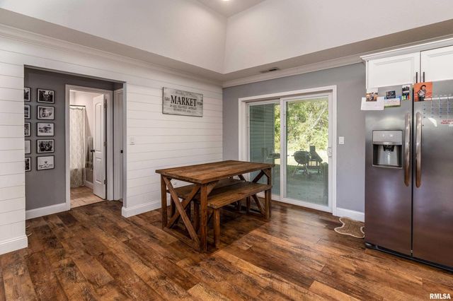 412 Noah Lane, Carterville, IL 62918