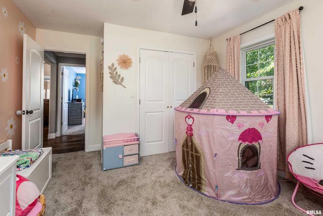 412 Noah Lane, Carterville, IL 62918