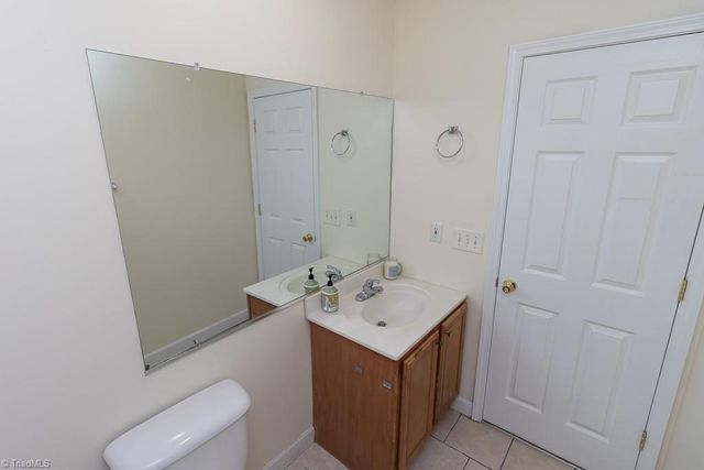 2205 Acorn Road, Greensboro, NC 27406