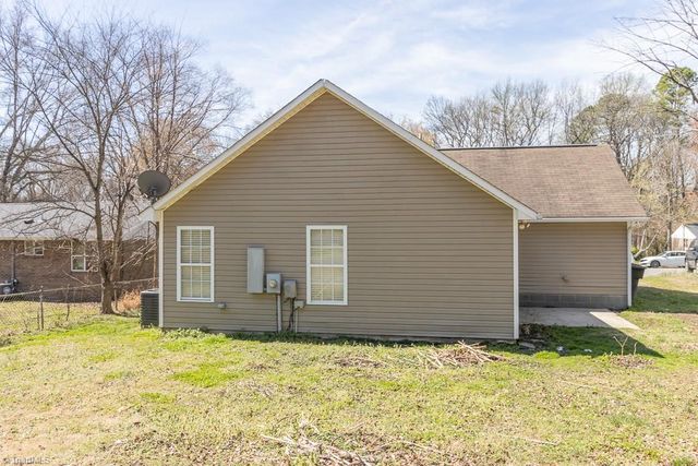 2205 Acorn Road, Greensboro, NC 27406