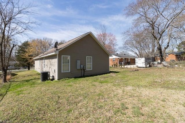 2205 Acorn Road, Greensboro, NC 27406