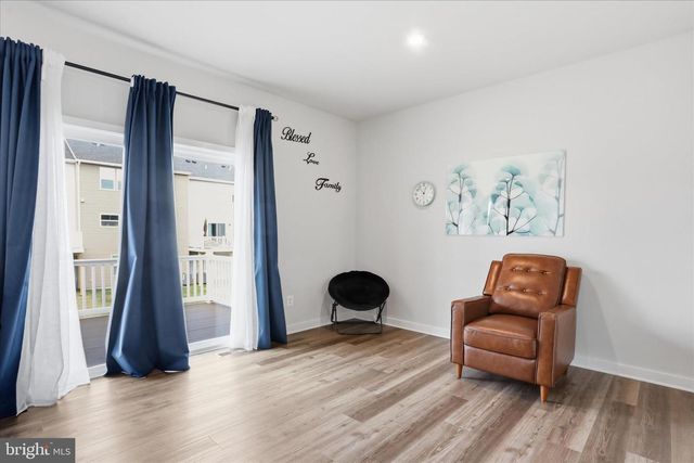 32 LYRIQ CT, Inwood, WV 25428