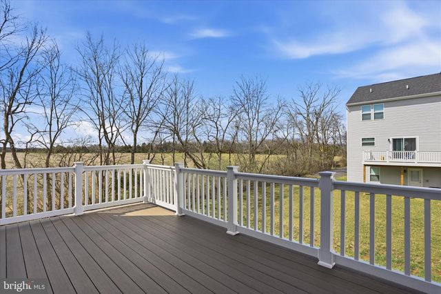 32 LYRIQ CT, Inwood, WV 25428