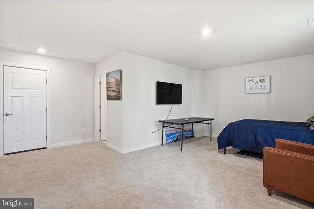 32 LYRIQ CT, Inwood, WV 25428