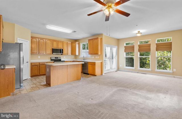 5610 HARTFIELD, Suitland, MD 20746