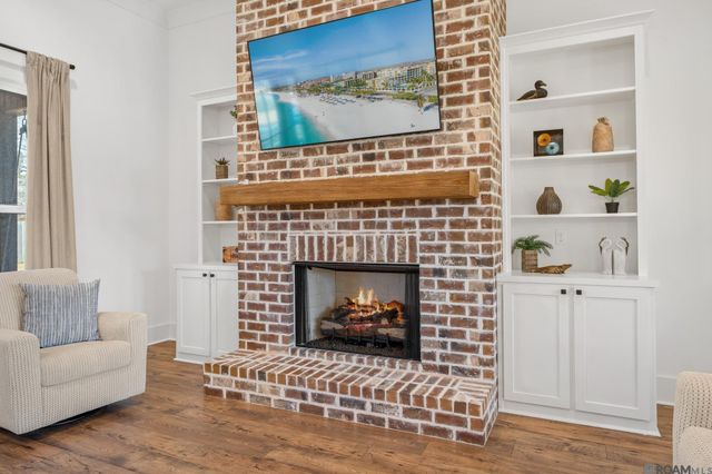 10598 Arnold Rd, Denham Springs, LA 70726