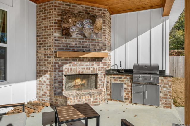 10598 Arnold Rd, Denham Springs, LA 70726