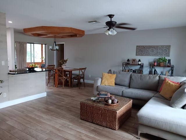 8204 NW 100th Terrace, Tamarac, FL 33321