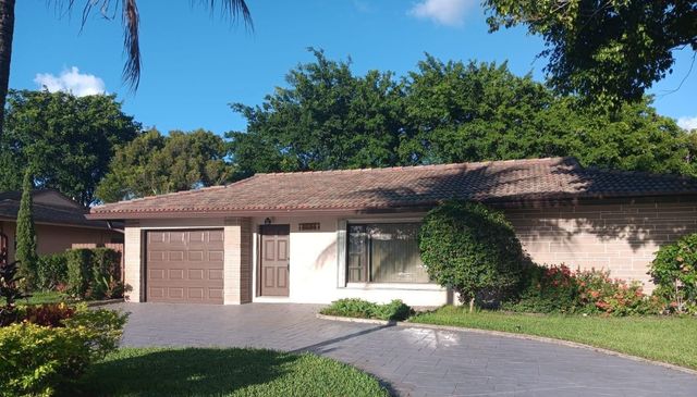 8204 NW 100th Terrace, Tamarac, FL 33321