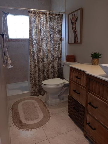 8204 NW 100th Terrace, Tamarac, FL 33321