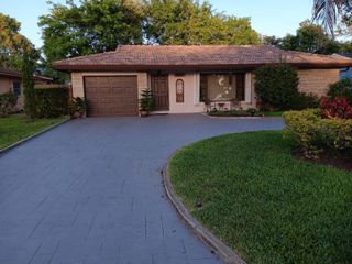8204 NW 100th Terrace, Tamarac, FL 33321