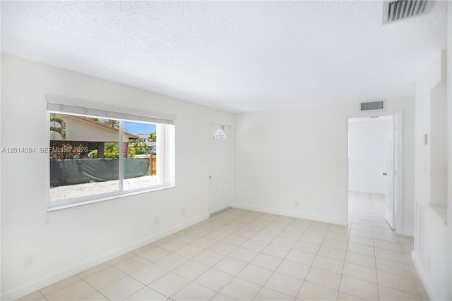 1522 SW 30th St 1, Fort Lauderdale, FL 33315