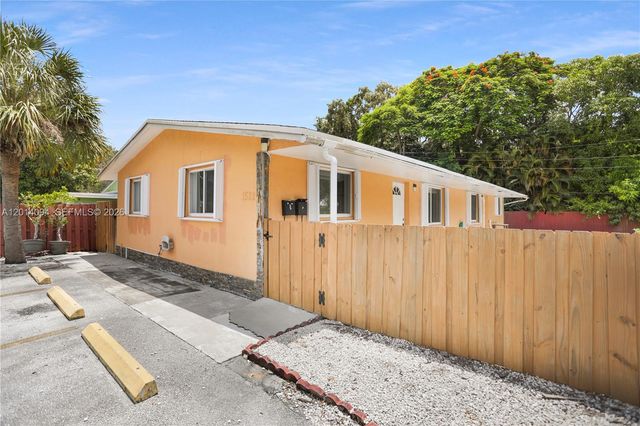 1522 SW 30th St 1, Fort Lauderdale, FL 33315