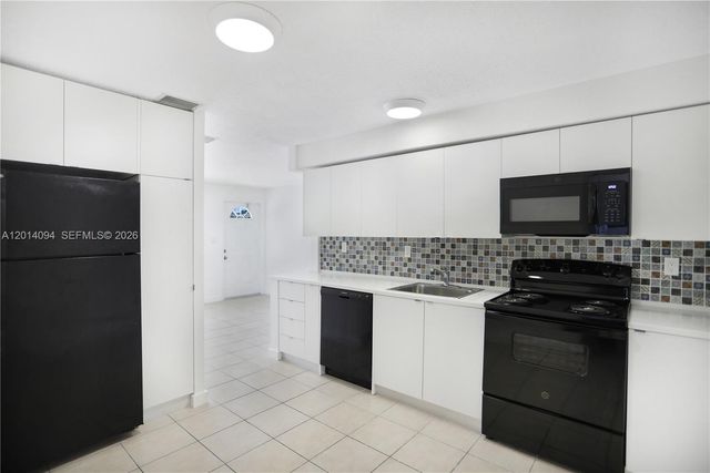 1522 SW 30th St 1, Fort Lauderdale, FL 33315