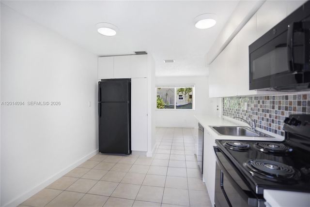 1522 SW 30th St 1, Fort Lauderdale, FL 33315