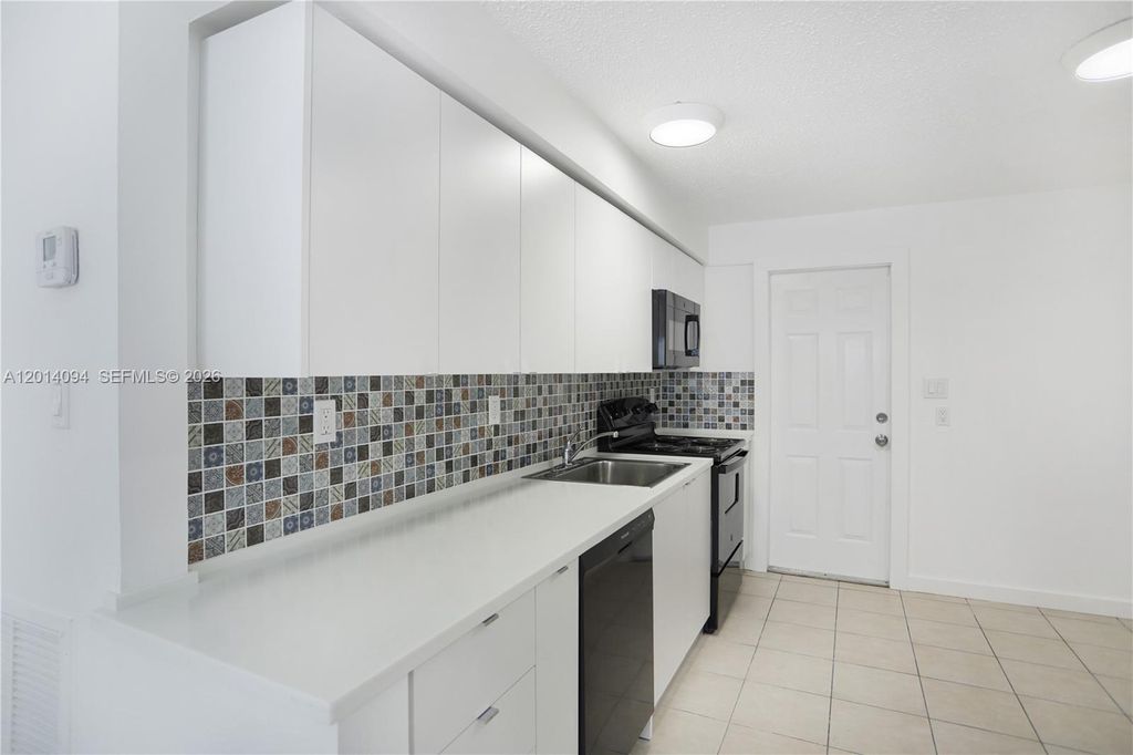 1522 SW 30th St 1, Fort Lauderdale, FL 33315