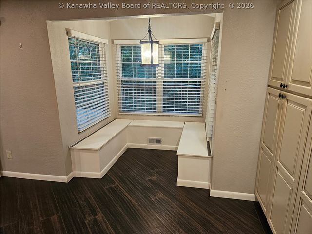 109 Ridgewood Forest Road, St Albans, WV 25177