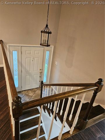 109 Ridgewood Forest Road, St Albans, WV 25177