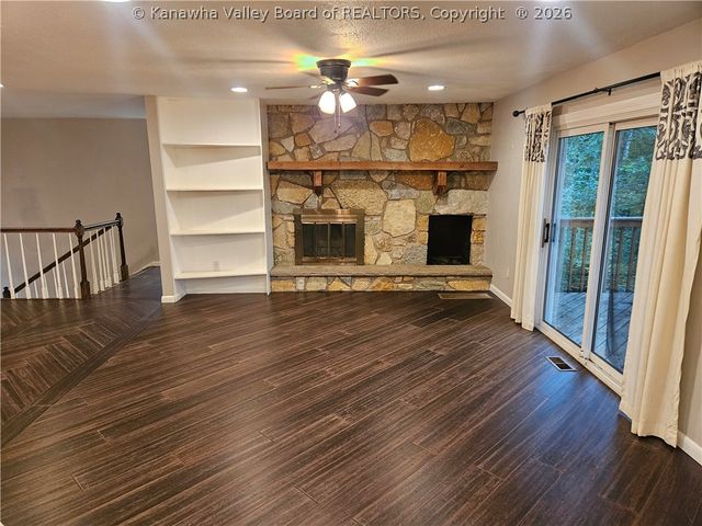 109 Ridgewood Forest Road, St Albans, WV 25177