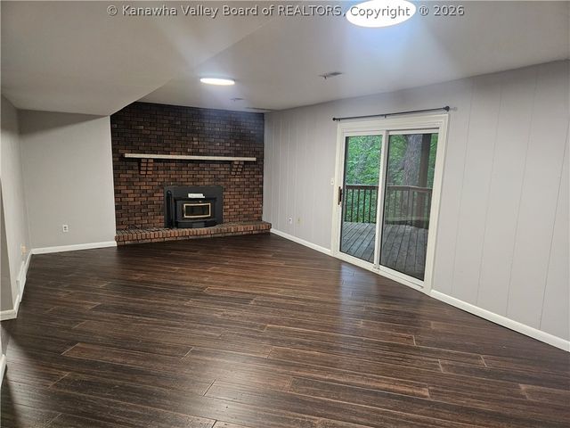 109 Ridgewood Forest Road, St Albans, WV 25177