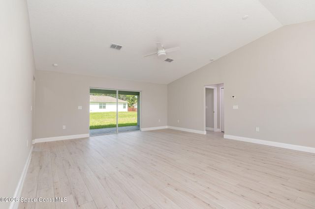1526 Holcomb Street NW, Palm Bay, FL 32907