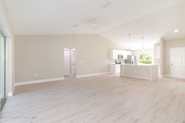 1526 Holcomb Street NW, Palm Bay, FL 32907