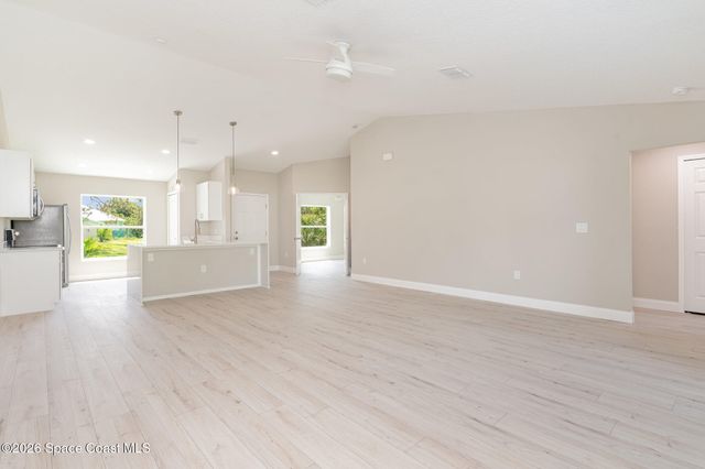 1526 Holcomb Street NW, Palm Bay, FL 32907