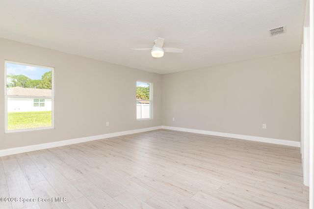 1526 Holcomb Street NW, Palm Bay, FL 32907