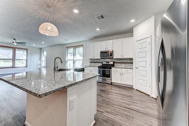 2103 Parnevik Place, Conroe, TX 77304