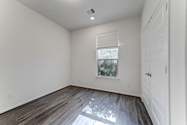 2103 Parnevik Place, Conroe, TX 77304