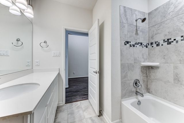 2103 Parnevik Place, Conroe, TX 77304