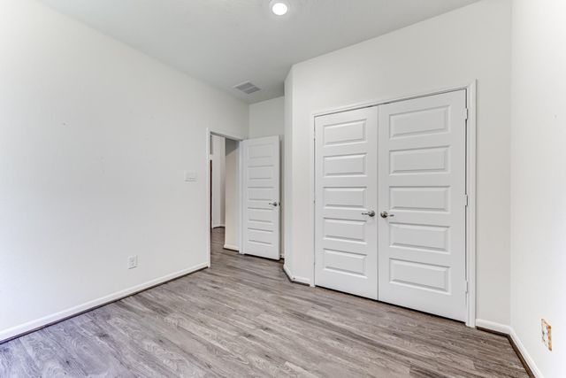 2103 Parnevik Place, Conroe, TX 77304