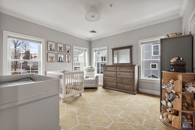 8-10 Ann St 8, Boston, MA 02122