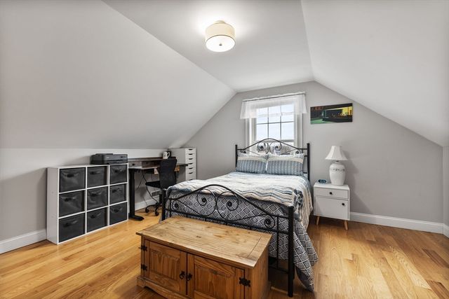 8-10 Ann St 8, Boston, MA 02122