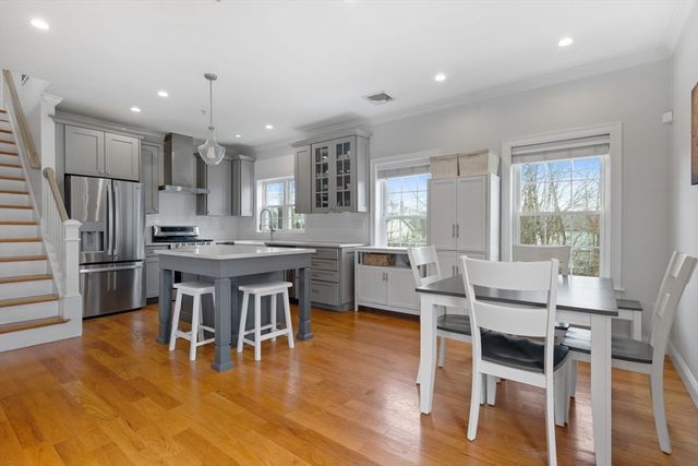 8-10 Ann St 8, Boston, MA 02122