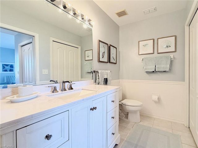 8555 Naples Heritage DR 234, Naples, FL 34112