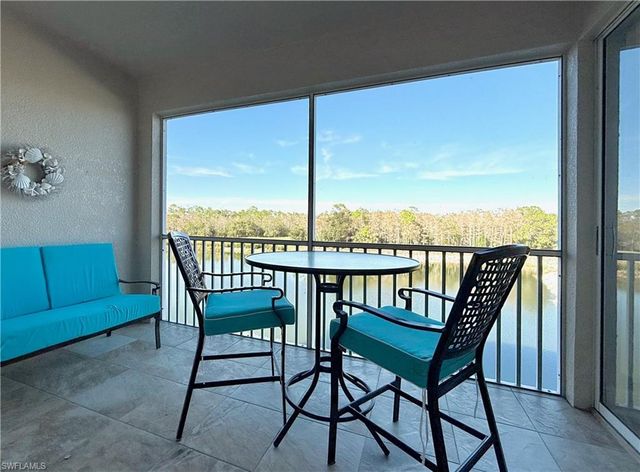 8555 Naples Heritage DR 234, Naples, FL 34112