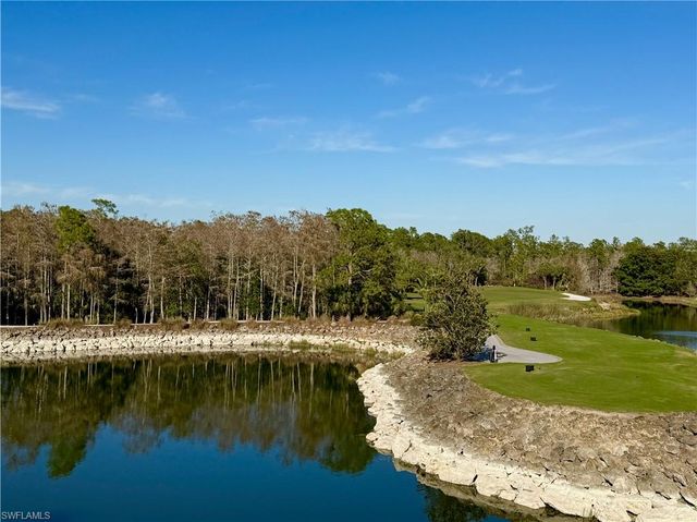 8555 Naples Heritage DR 234, Naples, FL 34112