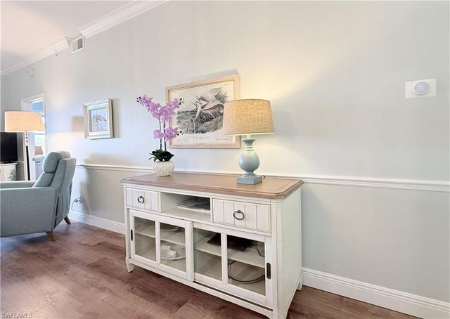 8555 Naples Heritage DR 234, Naples, FL 34112