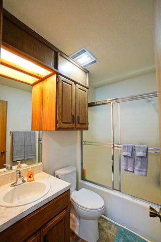 613 S Broadway Street, Grove, OK 74344